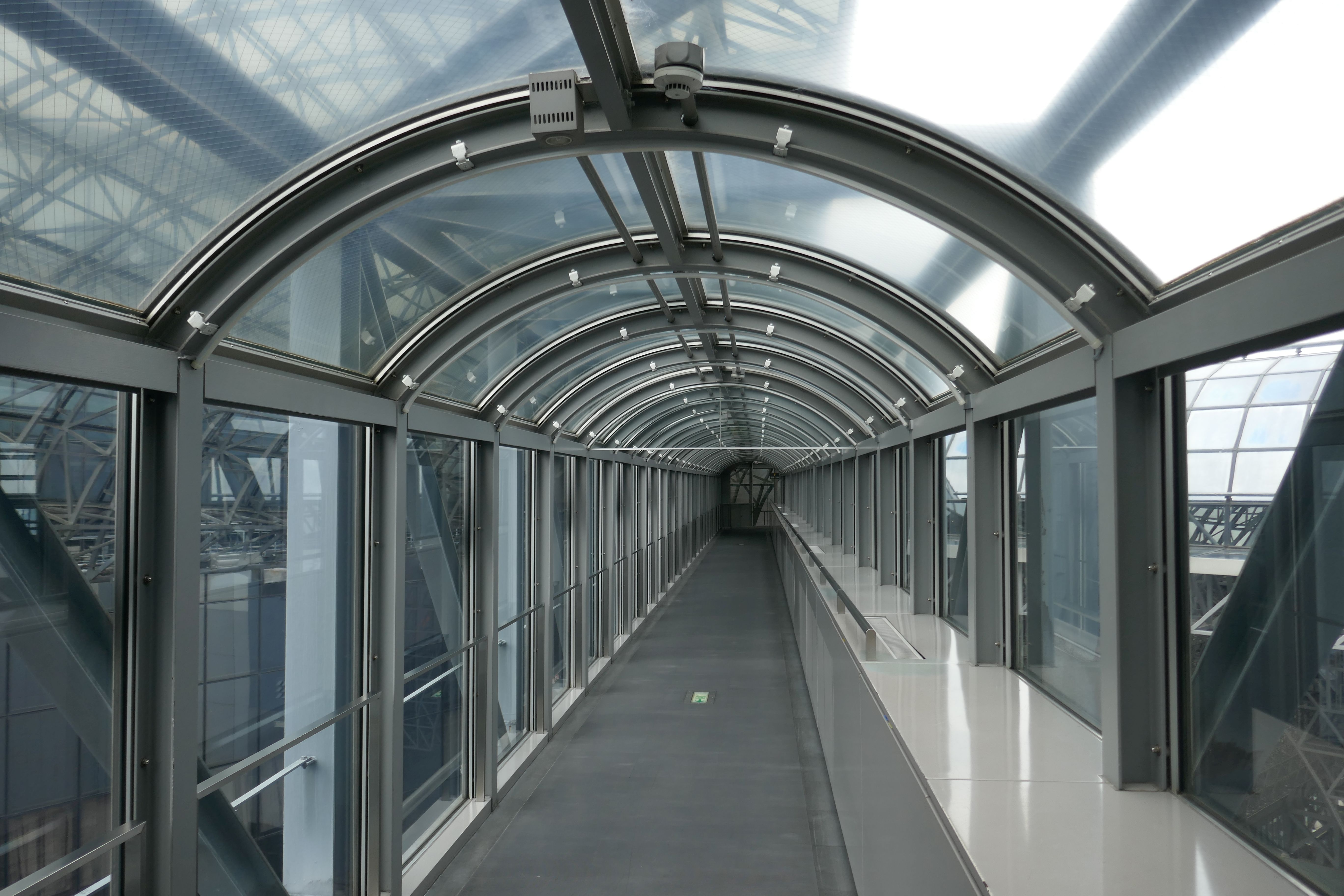 Curved Tempered Glass - Image 4